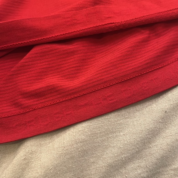 Lululemon shirt - Picture 4 of 5